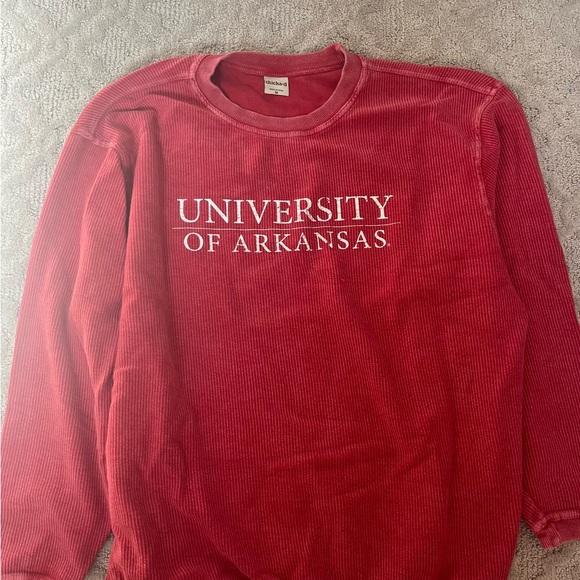 University of Arkansas Sweatshirt! ❤️ - Picture 2 of 4